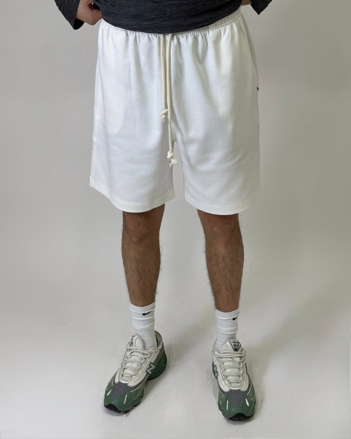 Essential Shorts White K3396