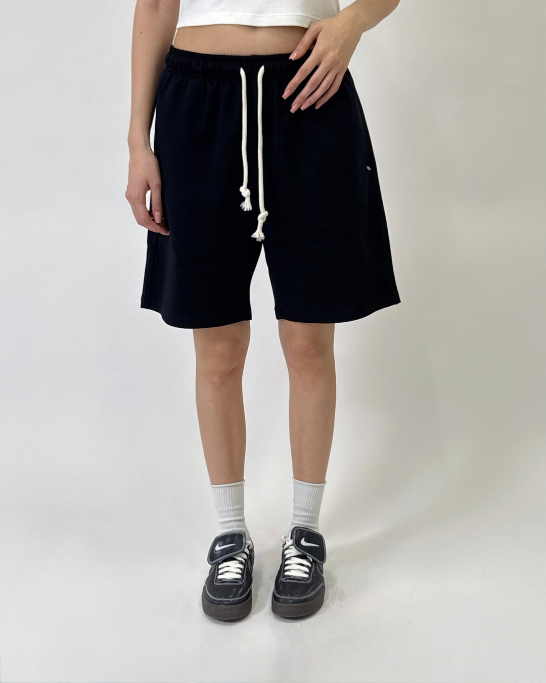 Essential Shorts Black K3396