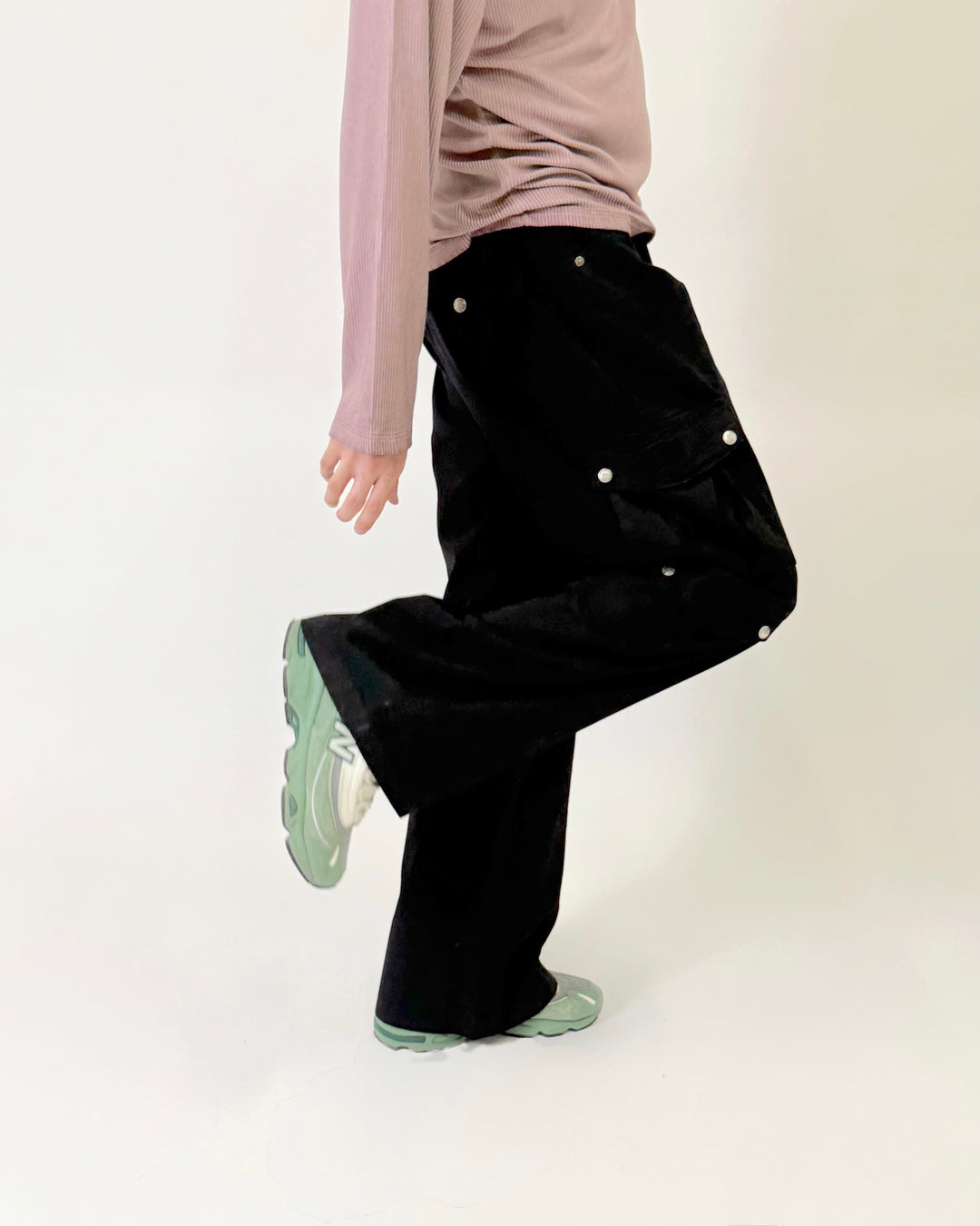 Wide-Leg Cargo Pants Black K01139
