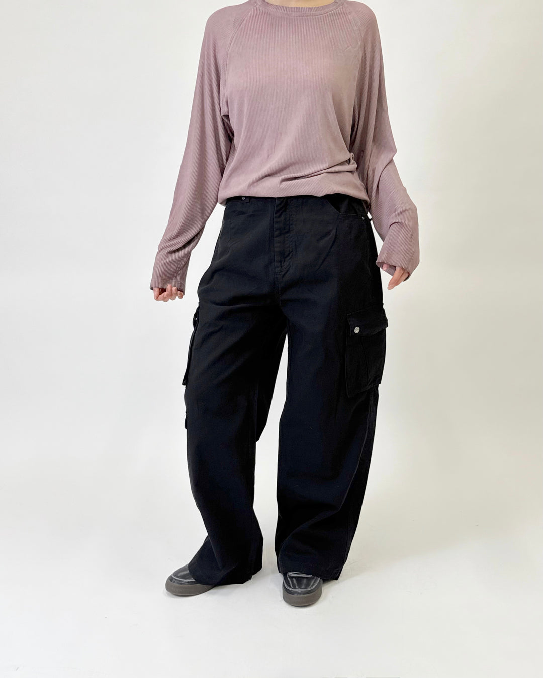 Wide-Leg Cargo Pants Black K01139