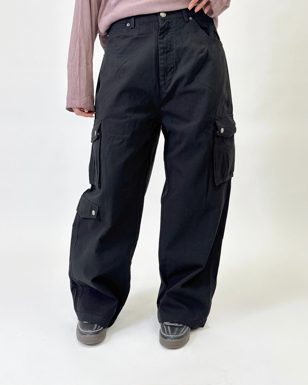 Wide-Leg Cargo Pants Black K01139